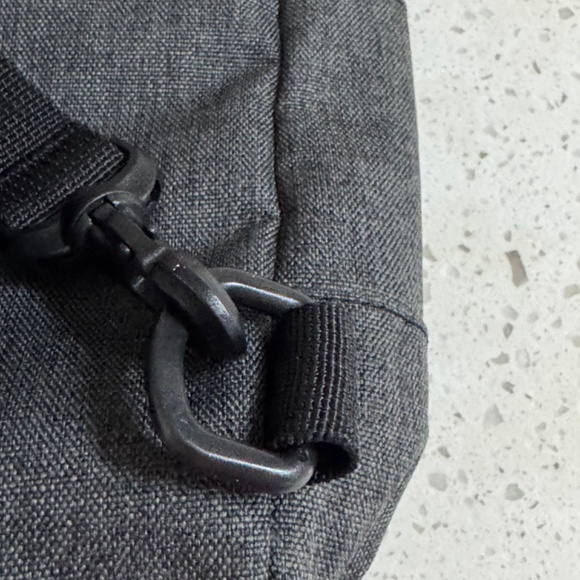 NWOT Hershal Gray Back Pack - Picture 6 of 10